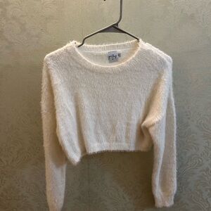 NWOT Princess Polly Cozy White Fuzzy Cropped Sweater